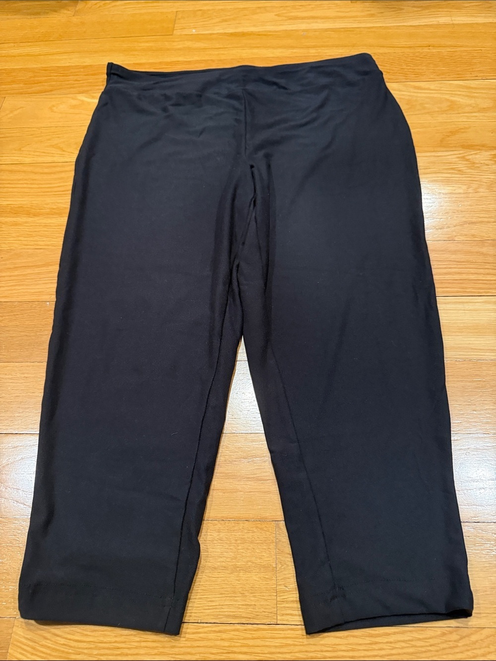 Terra & sky black capris leggings size 0X (14W) .